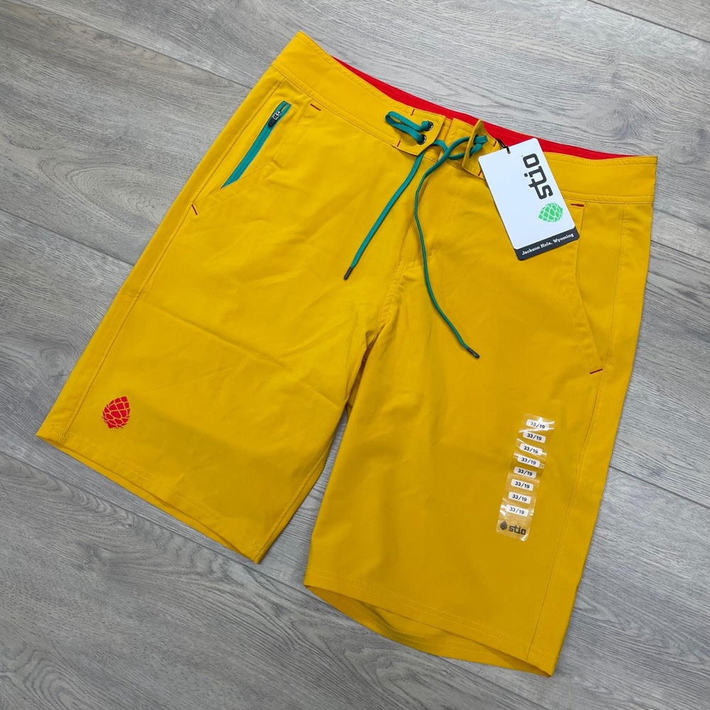 Stio Eddy Boardshorts Mens 33 Pollen Yellow Stretch Performance Swim Shorts